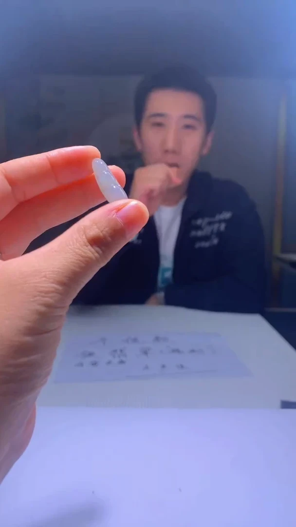 未镶嵌挂件翡翠天然翡翠珠宝1