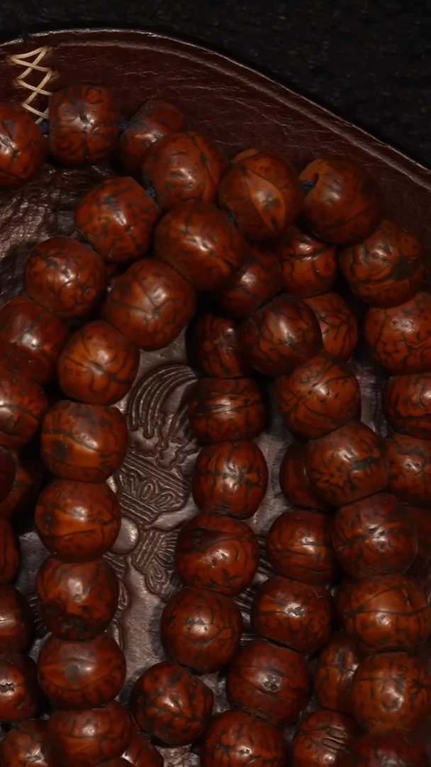 冲赛康胡子哥，藏传念珠228