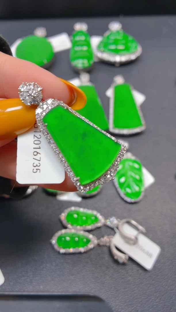 吊坠(不含链)银S925镶嵌翡翠1