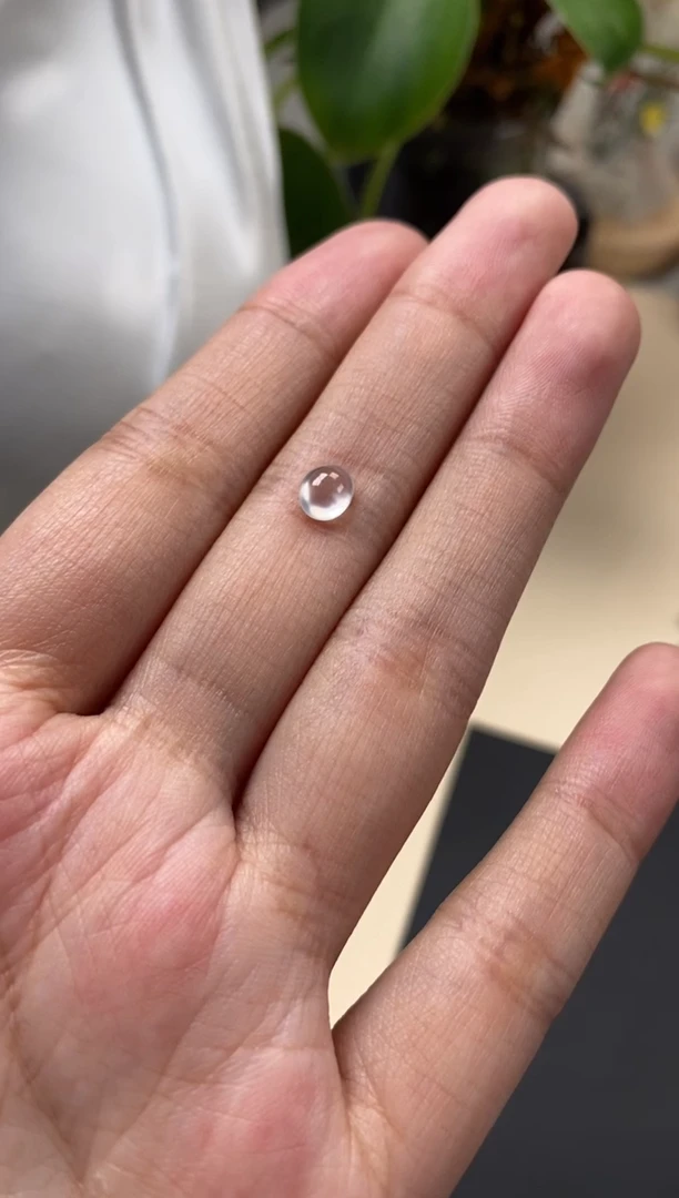 翡翠未镶嵌颈饰翡翠冰种蛋面