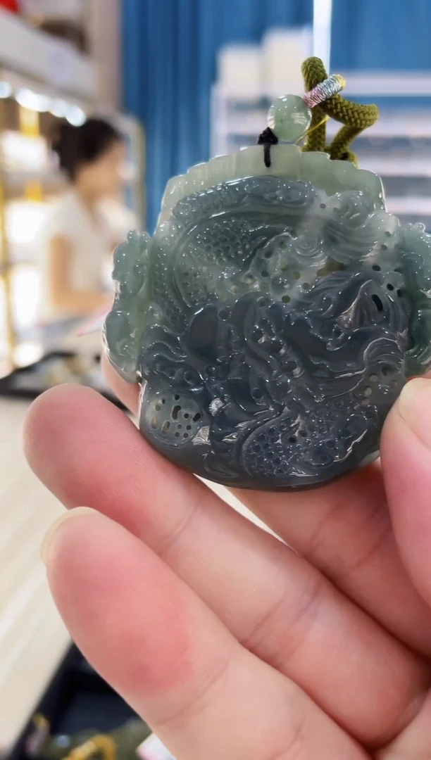 翡翠未镶嵌吊坠(不含链)50