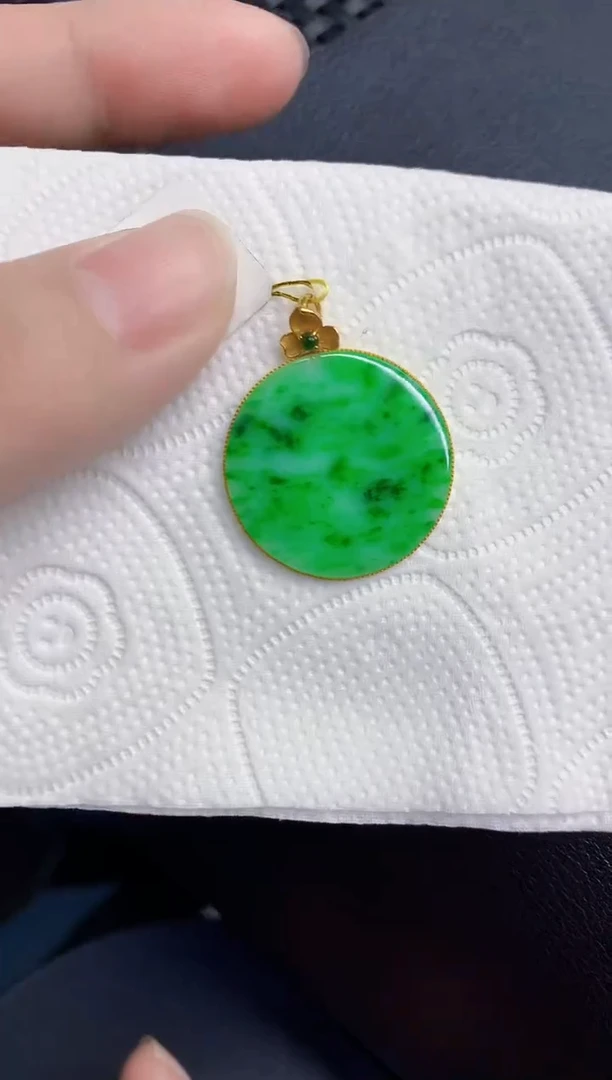 颈饰18K金镶嵌翡翠天然翡翠缅甸A货