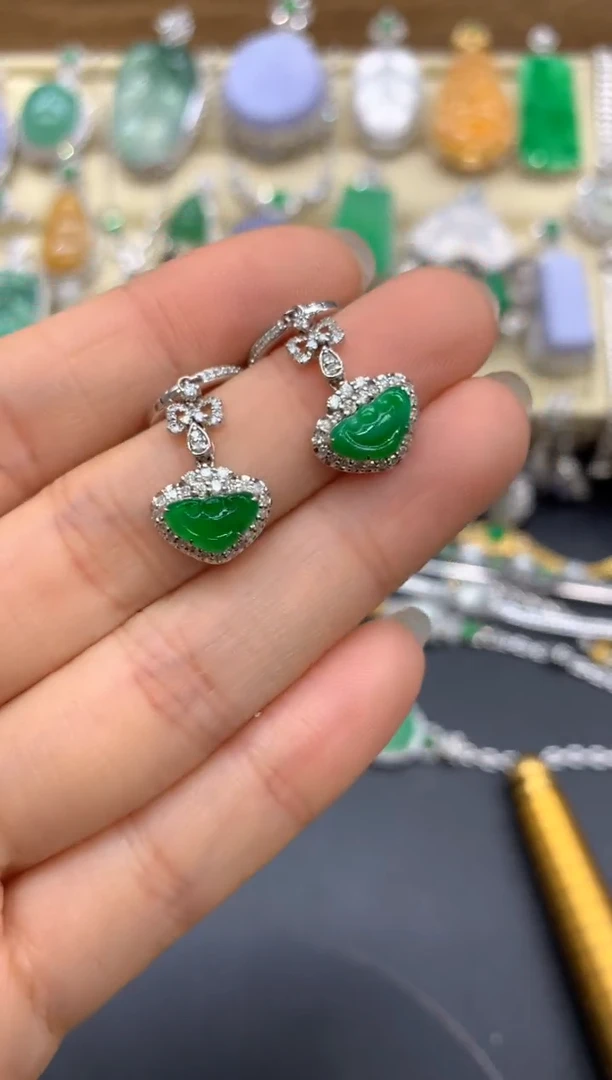 【闪购商品】翡翠耳饰18K金镶嵌435-中国好珍宝