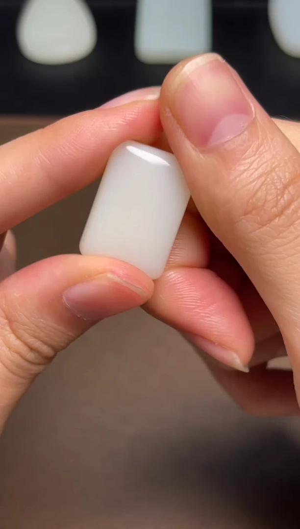 和田玉未镶嵌颈饰6 带包容