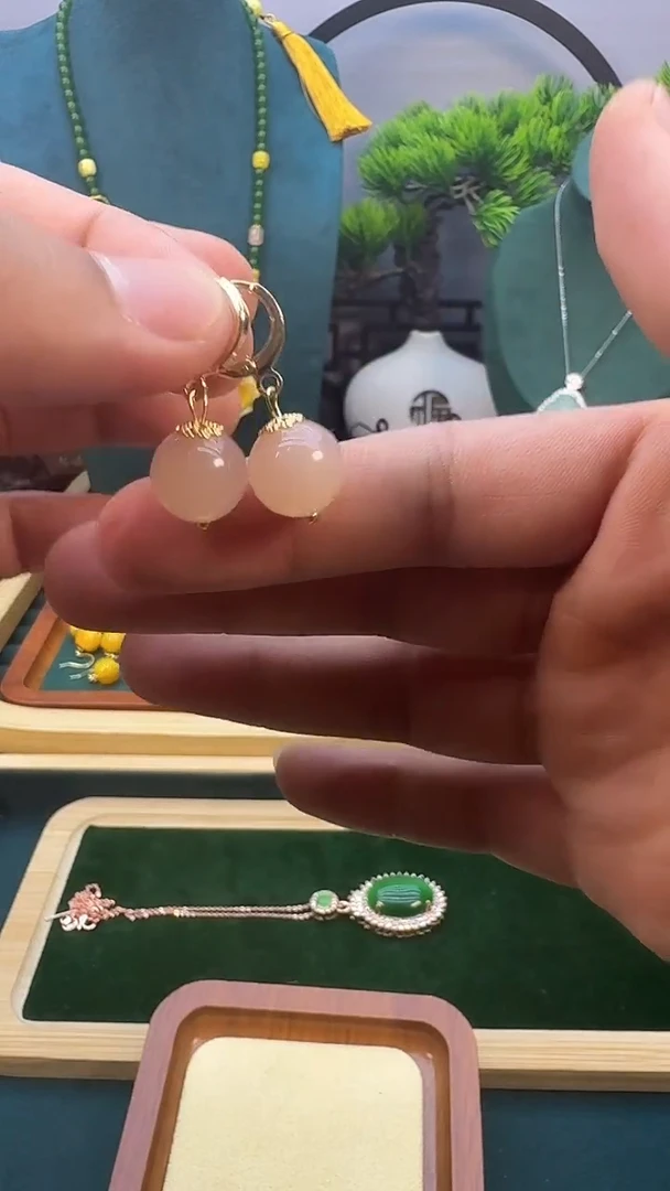 和田玉14K金镶嵌耳饰E427
