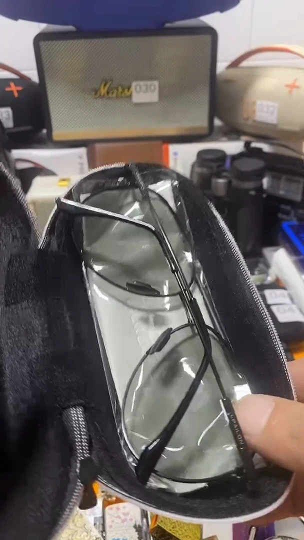 瓷片闪购商品 如图所示