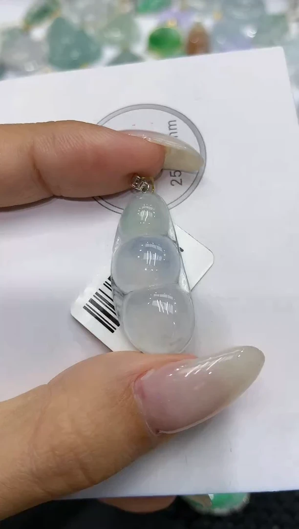 颈饰18K金镶嵌翡翠111111111111