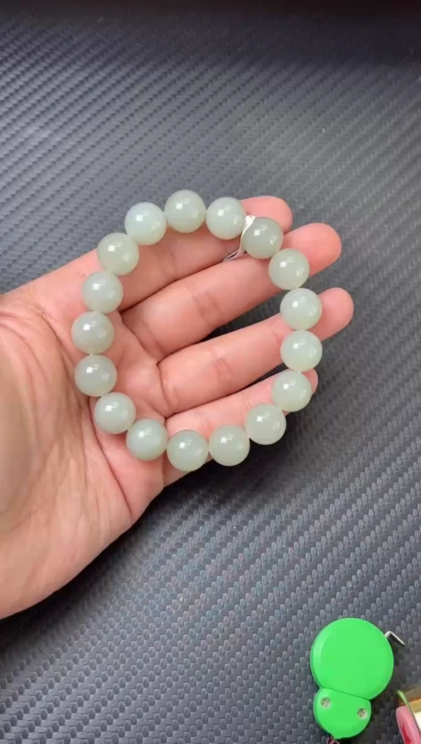 未镶嵌手串和田玉且末近矿微色差卡12