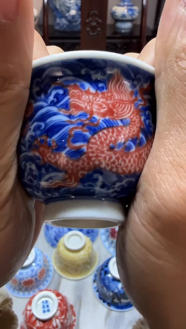 优****手天义华 仿明釉里红海水龙纹小压手杯