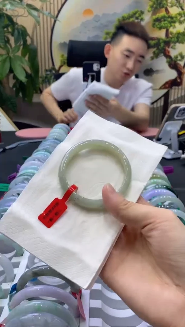 未镶嵌手镯翡翠47661