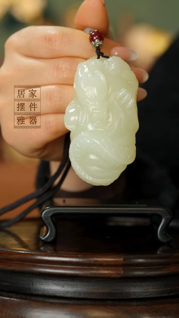 玉《龙腾四海》摆件