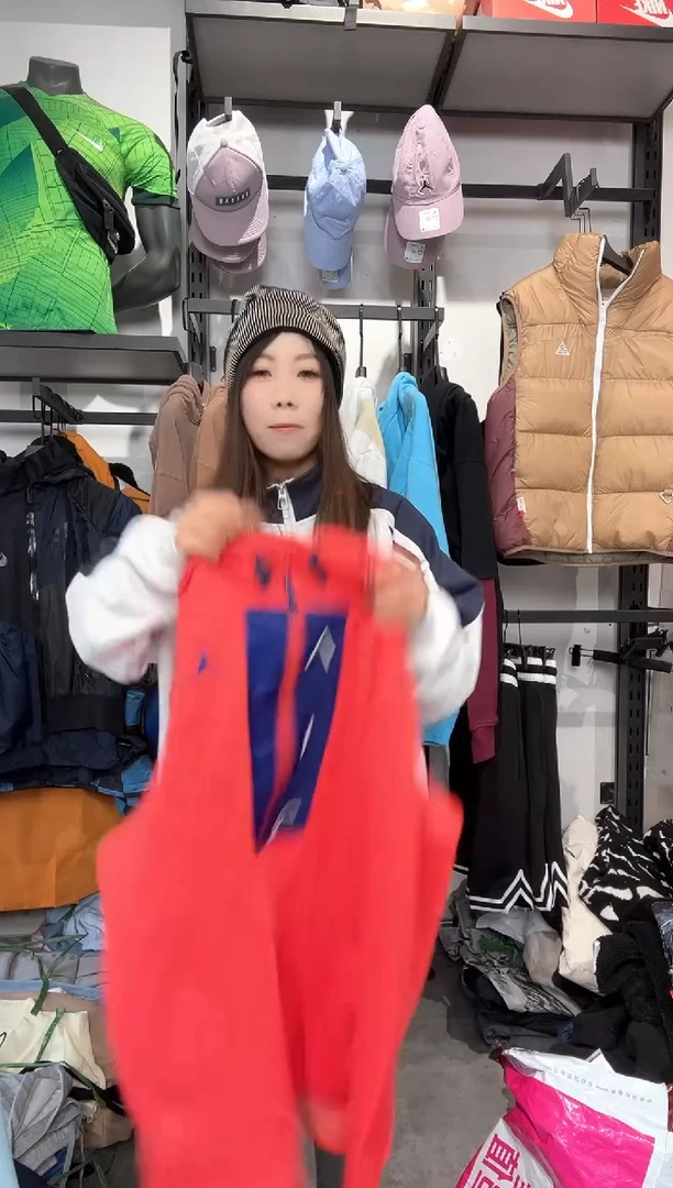 1267  编码 瑕疵款直播间过款为准 尺码    身高  M