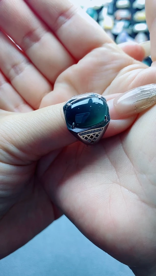 银S925镶嵌戒指翡翠十**芸天然A货翡翠戒指