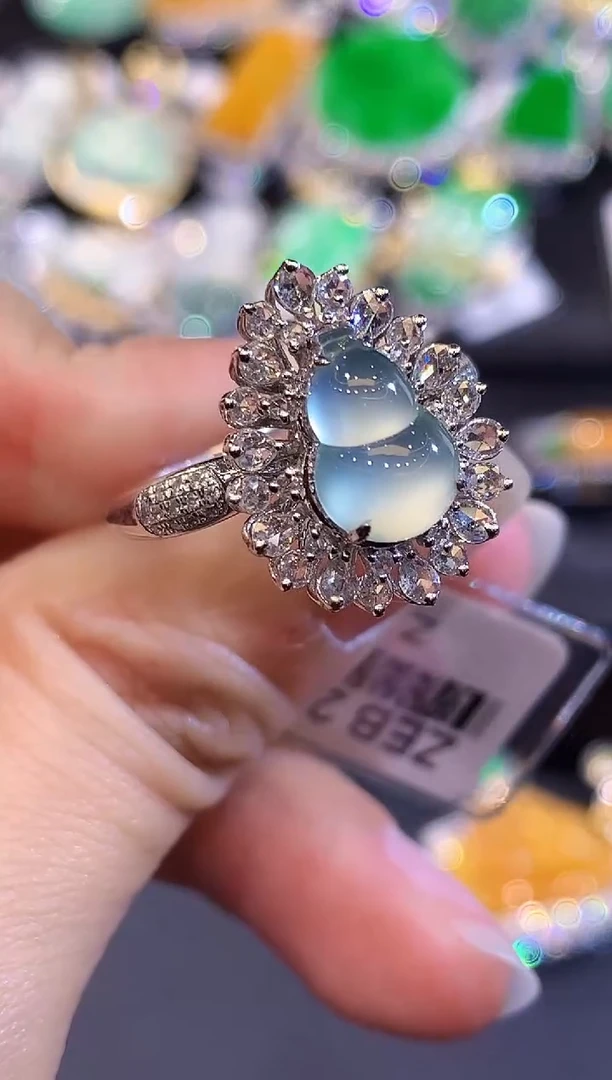 18K金镶嵌戒指翡翠JS多样性发其一