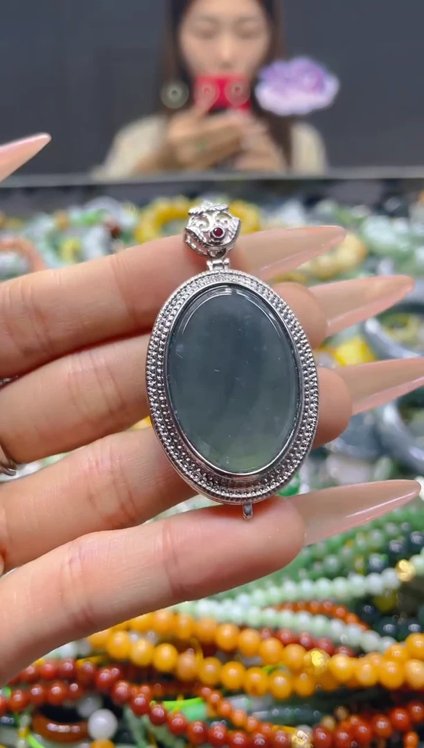 颈饰未镶嵌翡翠/M/翡翠A货，一件也是批发价