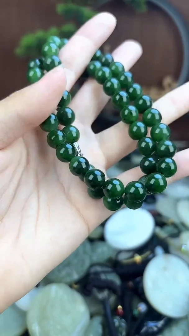 和田玉未镶嵌颈饰1