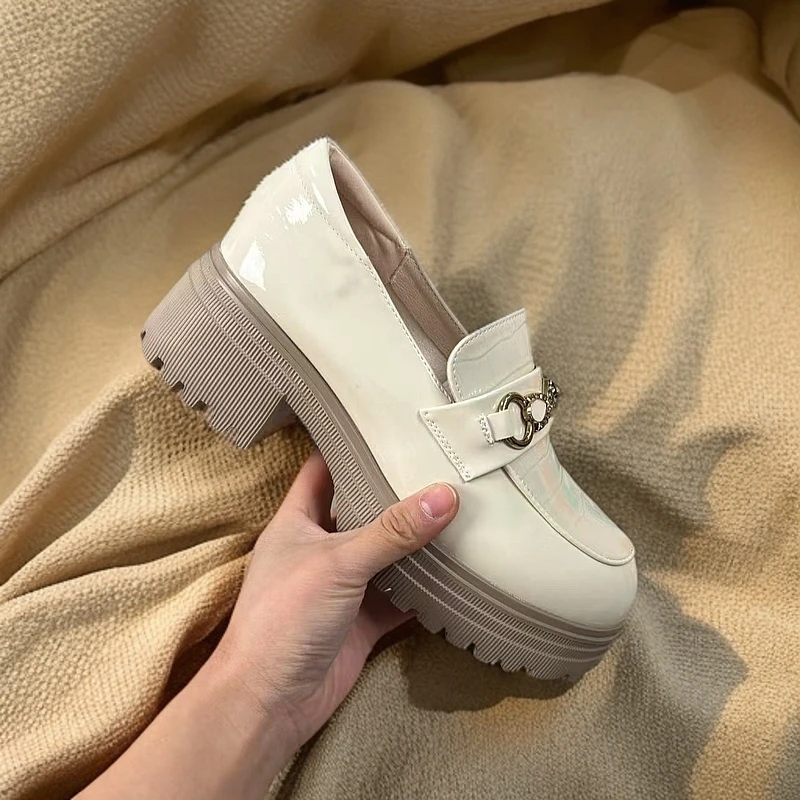 1975-B8-时尚百搭2025春季新款单鞋女式小皮鞋