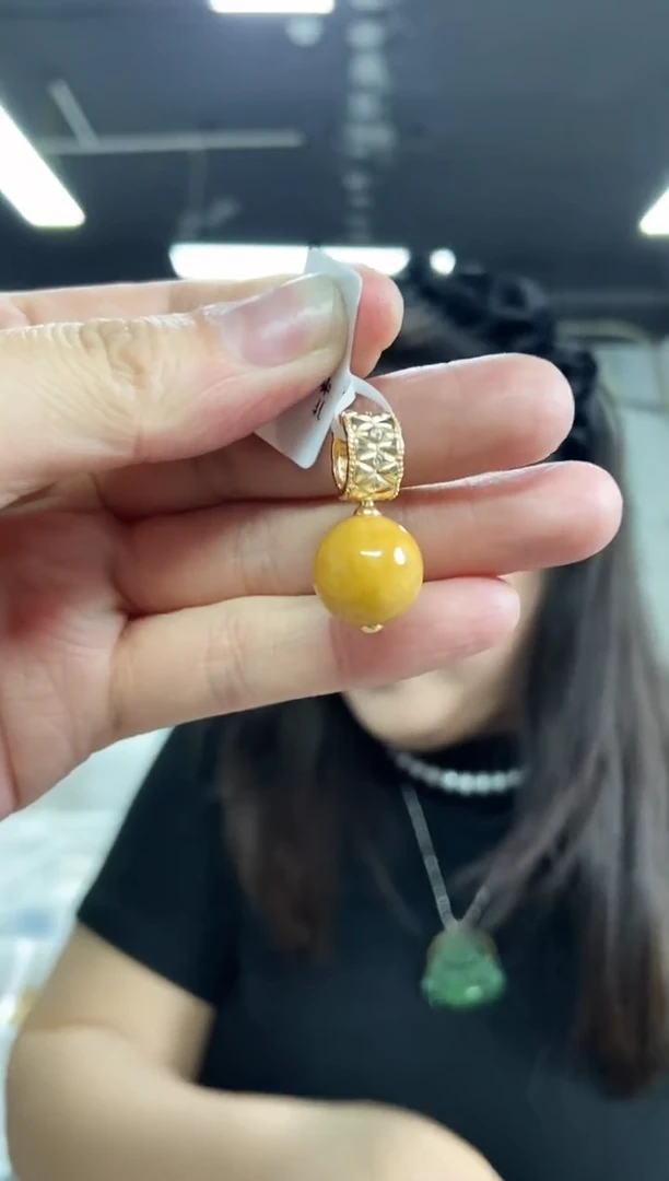 【闪购商品】翡翠吊坠(不含链)未镶嵌多样性发其一颜色微差