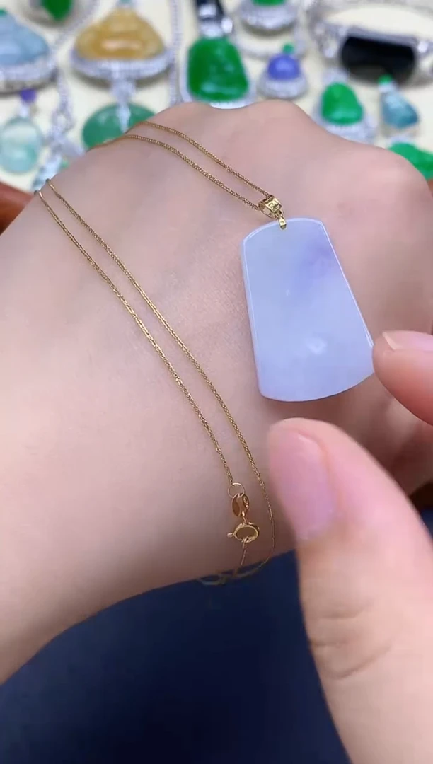 颈饰18K金镶嵌翡翠63-中国好珍宝