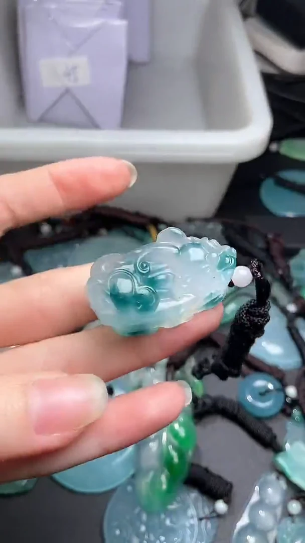 散珠翡翠含赠品绳子发货PX