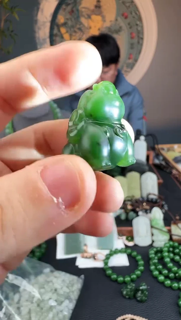 颈饰未镶嵌和田玉小*湉和田玉