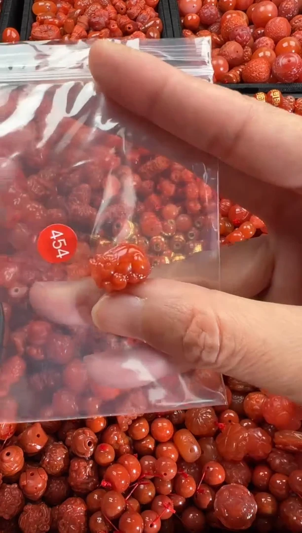 【闪购商品】南红玛瑙颈饰未镶嵌1