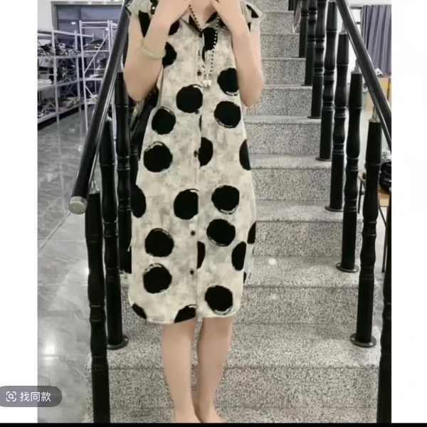 夏季新款时尚连衣裙女设计感波点撞色慵懒风显瘦修身宽松衬衫群女