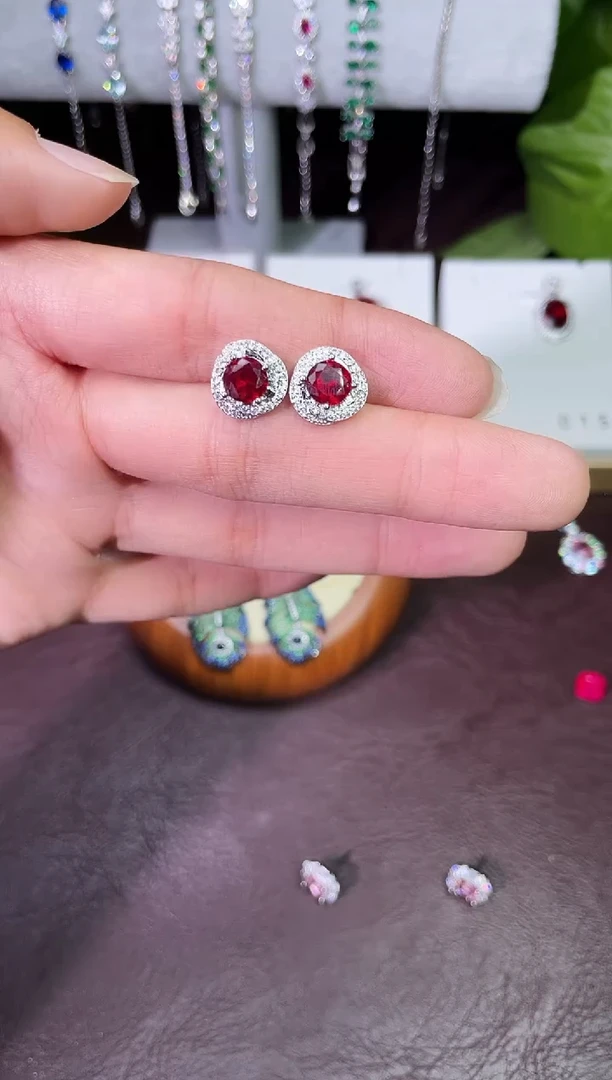 合金颈饰合成钻石红宝耳钉