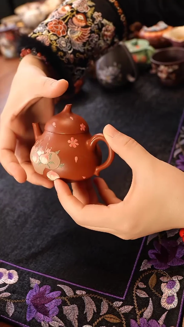 茶壶紫砂朱泥小福墩 寿桃