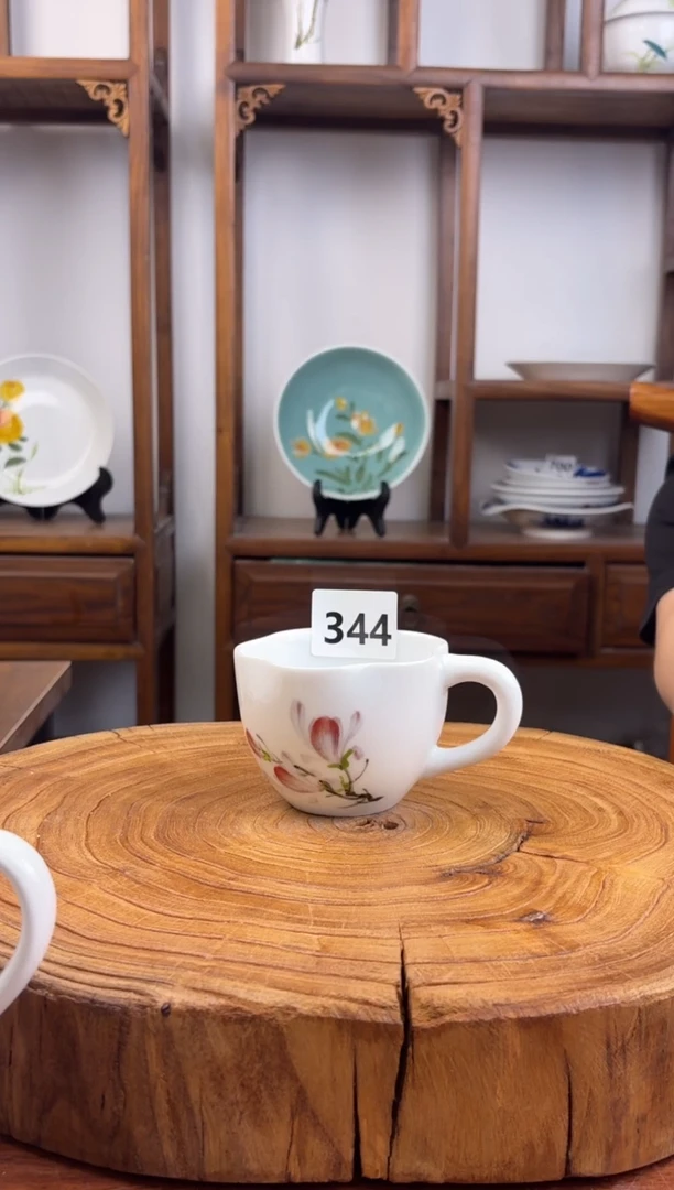 瓷片国韵瓷坊-手工手绘玉兰花咖啡杯344