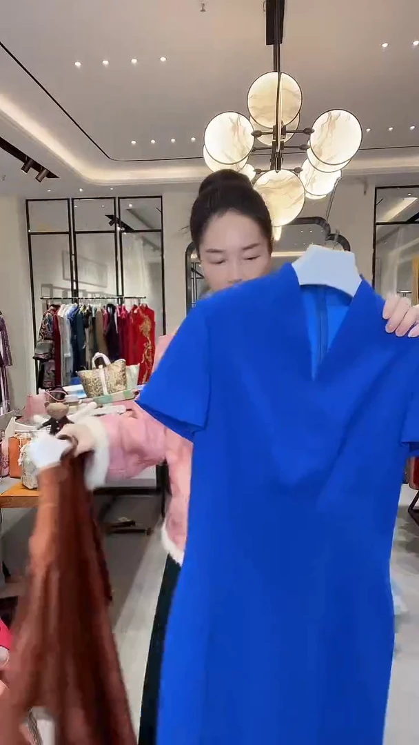 蓝色v领高级定制款连衣裙 599 m码