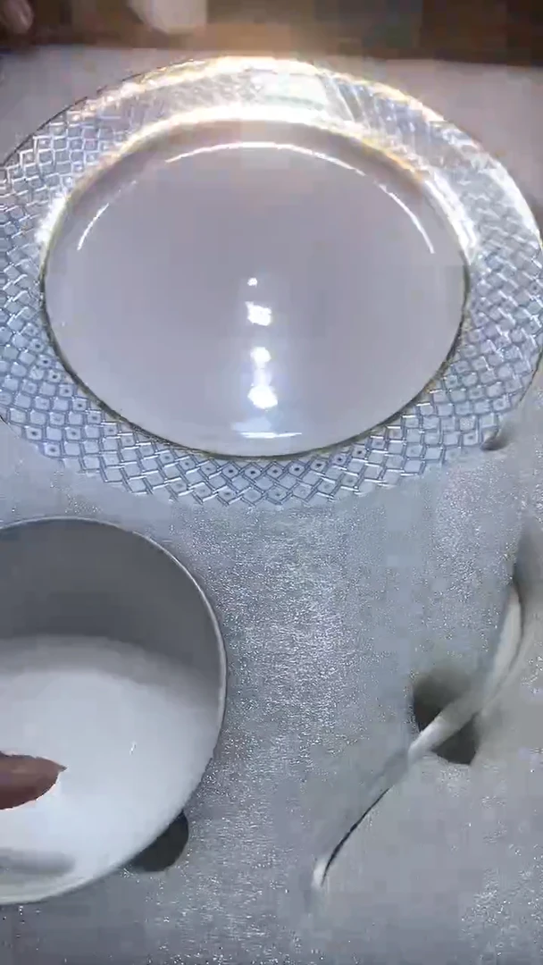 【闪购商品】瓷片锅碗瓢盆一件不剩