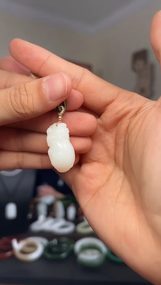 颈饰未镶嵌和田玉FF-0523 貔貅