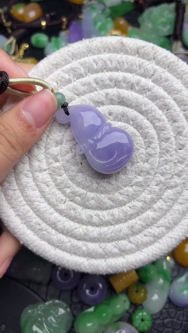 颈饰未镶嵌翡翠缅甸翡翠吊坠