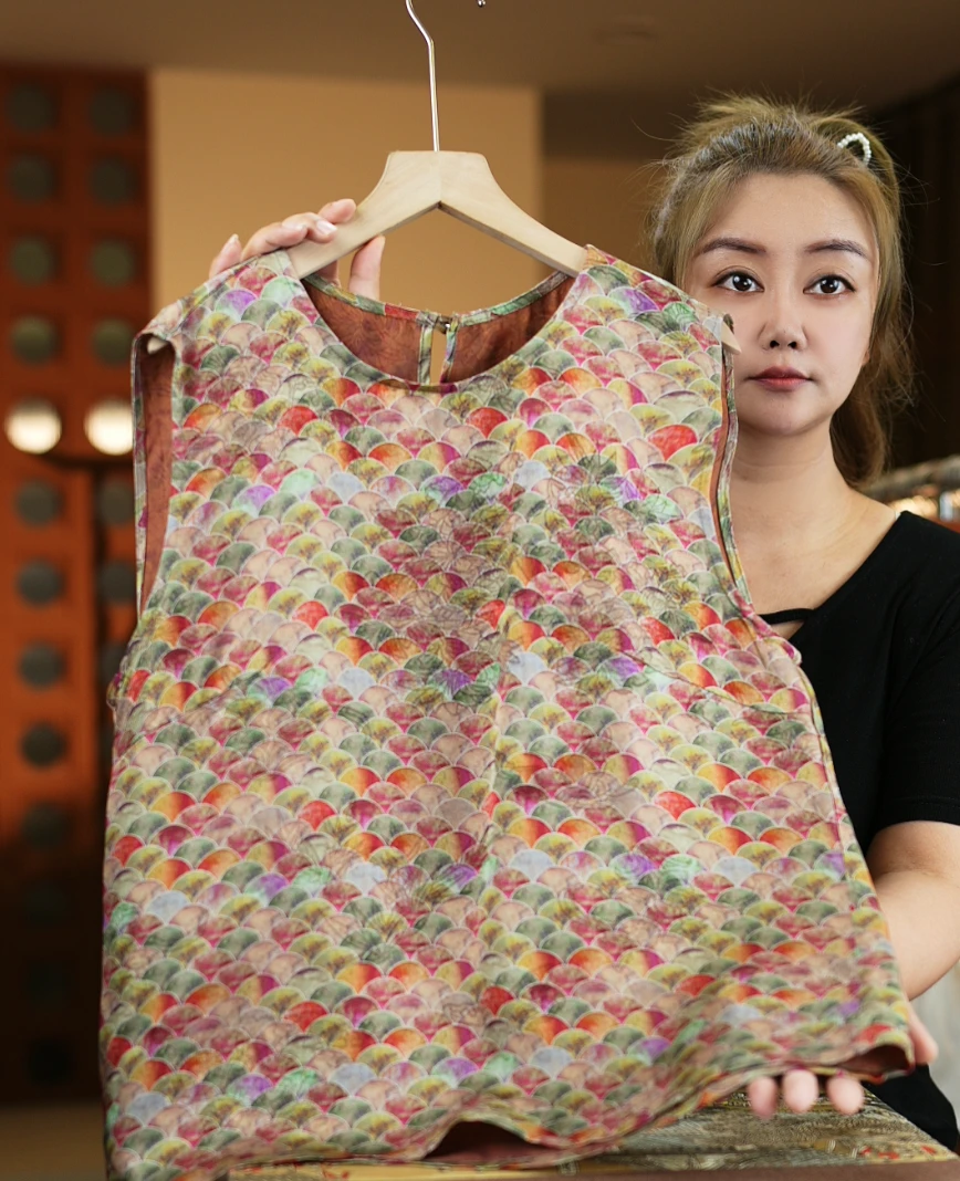 点绛唇<<非遗美学>>时尚减龄真丝上衣1187