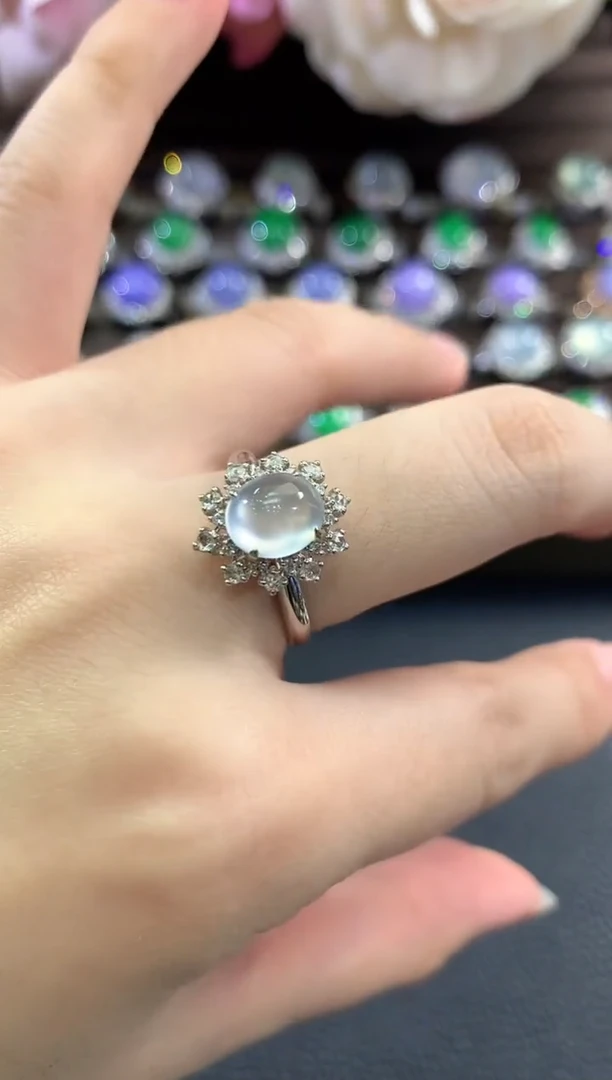 18K金镶嵌戒指翡翠b179