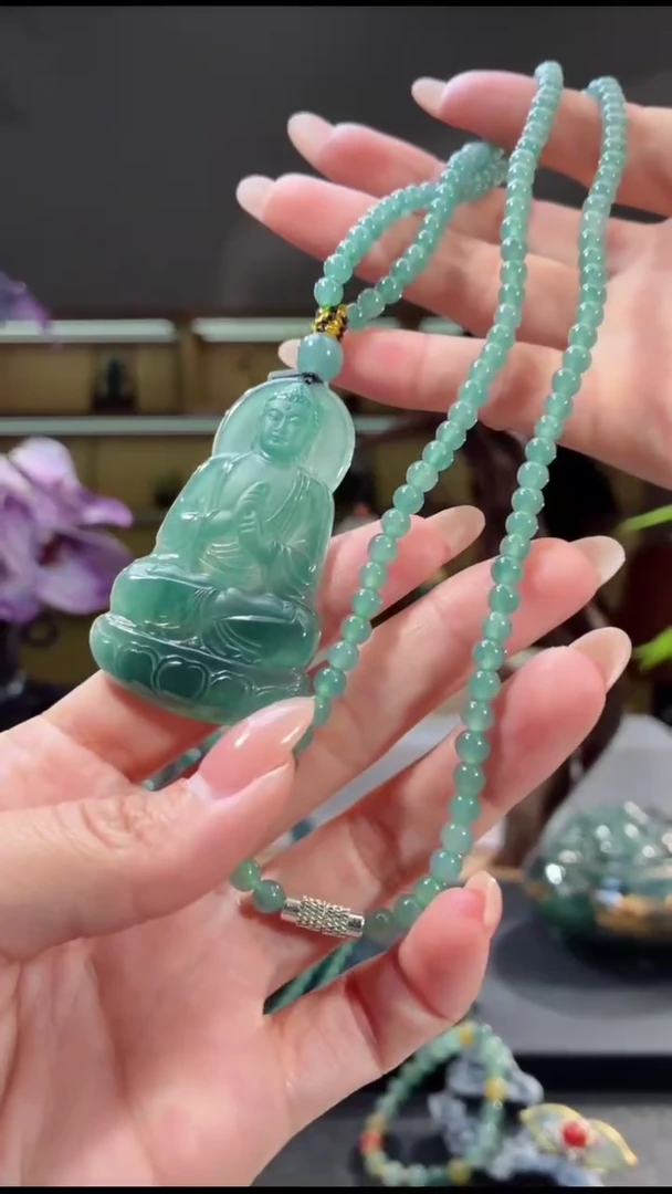 吊坠(赠链)未镶嵌翡翠大日