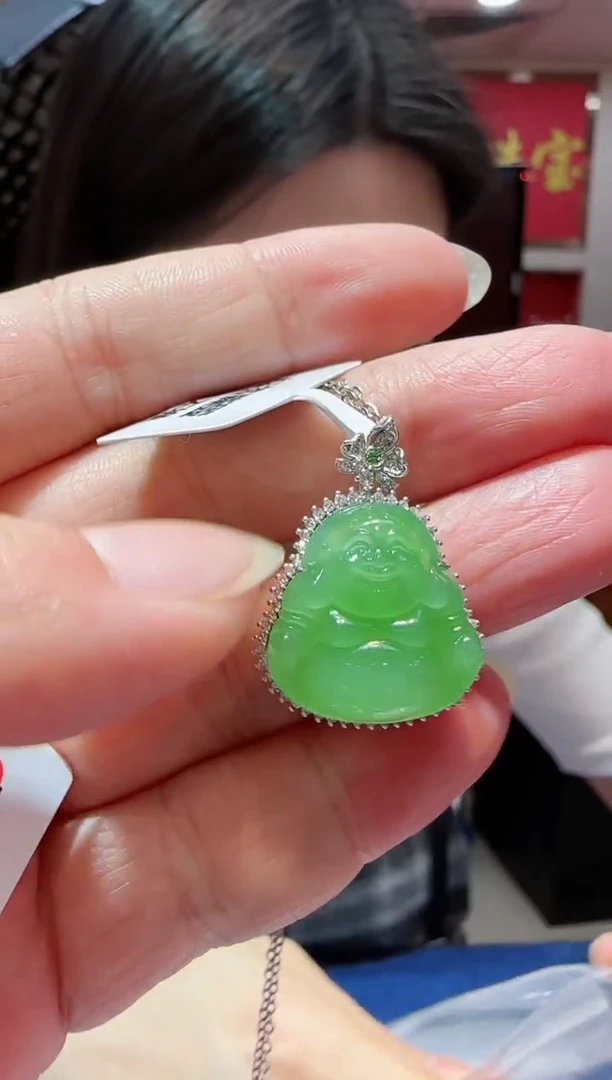 【闪购商品】和田玉吊坠18K金镶嵌苹果绿佛HNZ5949