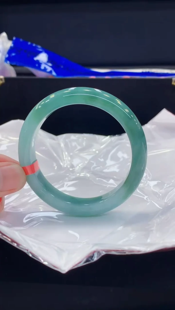 未镶嵌手镯翡翠翡翠手镯