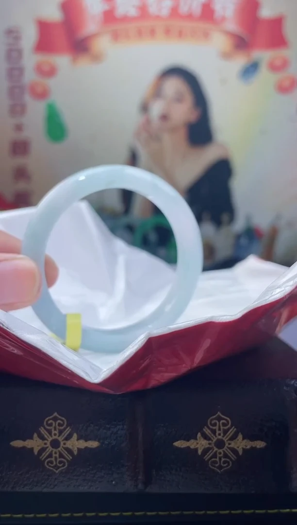 【闪购商品】翡翠手镯未镶嵌9手镯