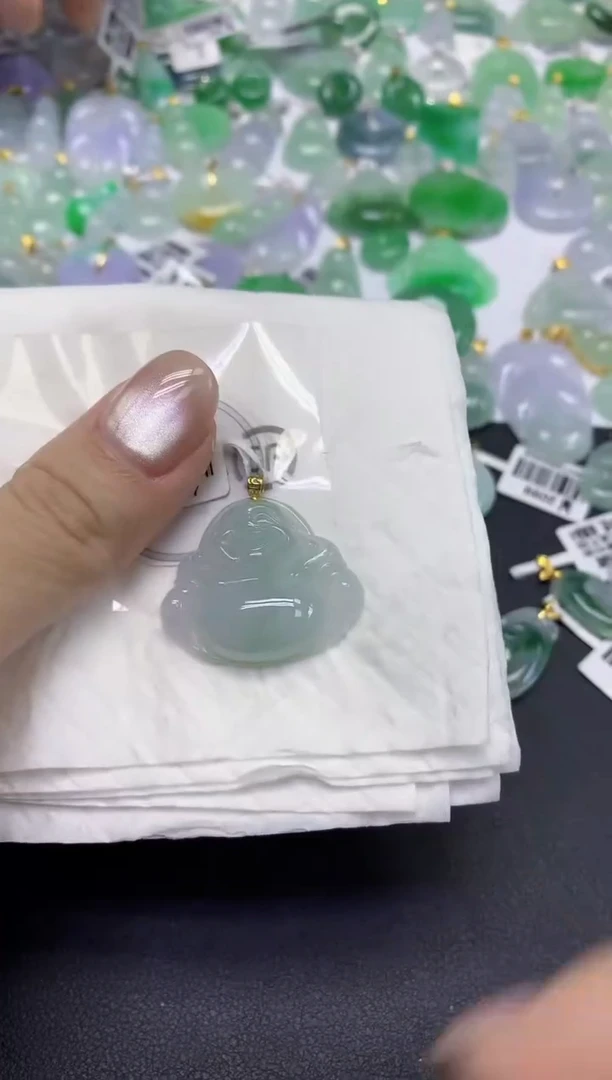 颈饰18K金镶嵌翡翠天然缅甸翡翠A货百元以上9元证书费自理