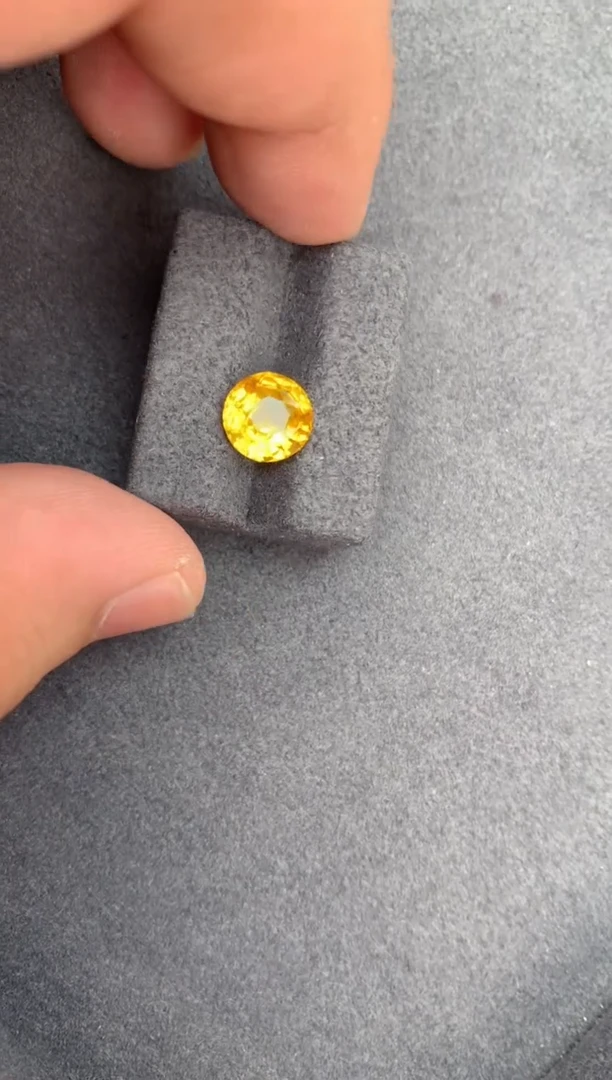 【闪购商品】彩色蓝宝石裸石未镶嵌3ct黄蓝宝