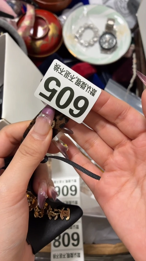 合金无w****d精致漂亮的饰品【】【】