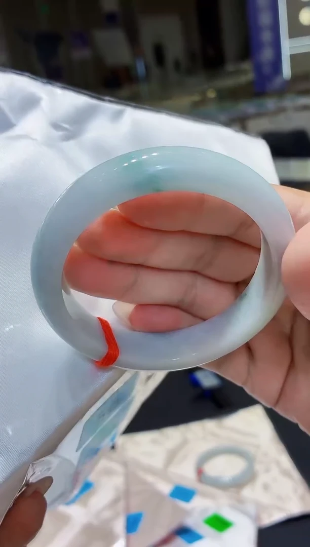 未镶嵌手镯翡翠翡翠手镯