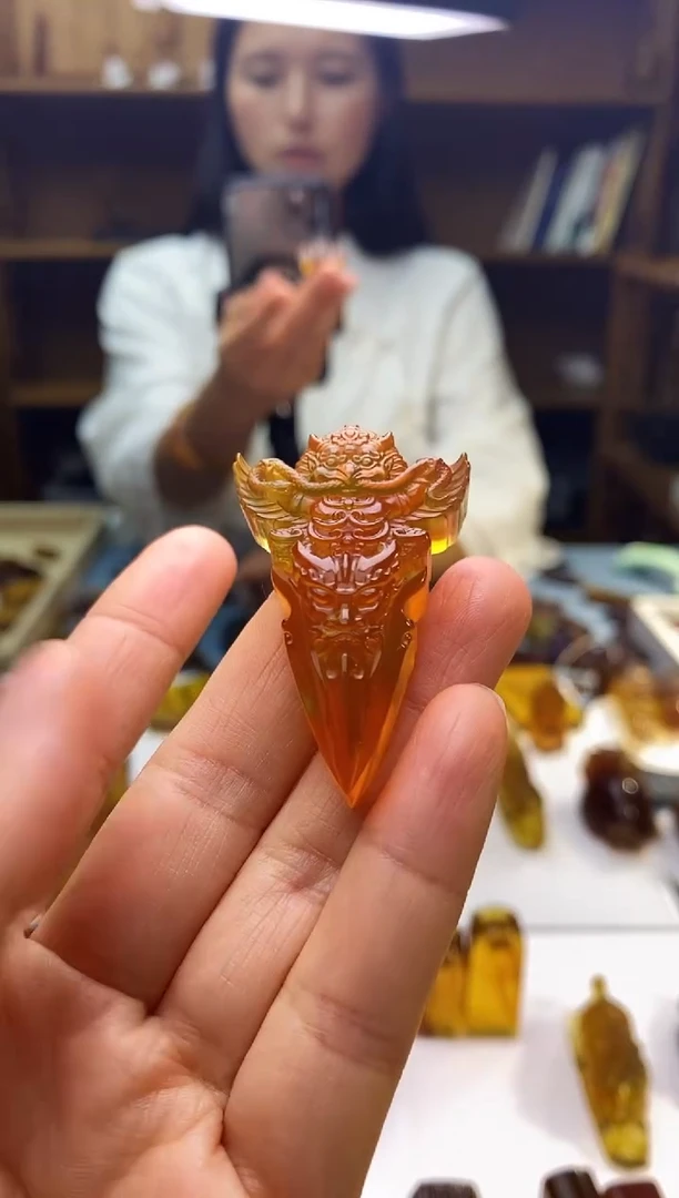 琥珀颈饰未镶嵌SN72-54（大鹏鸟）