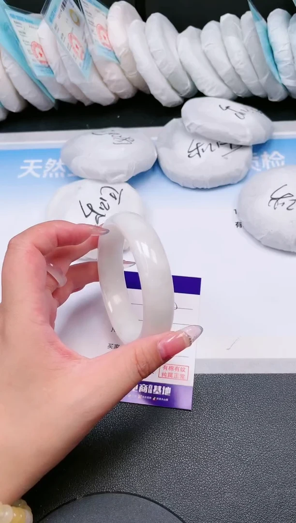 未镶嵌手镯和田玉30T40-58