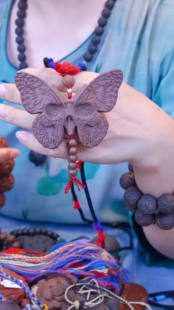 龙涎芙蓉香，大蝴蝶（微瑕）