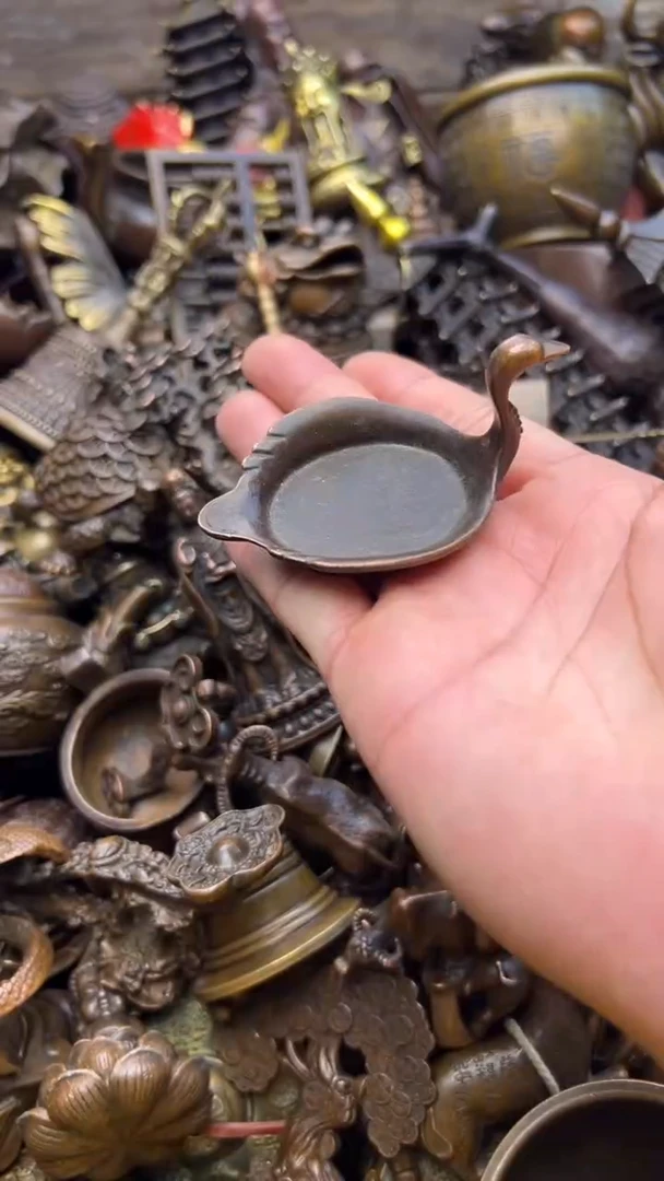 精美铜器，点击下单