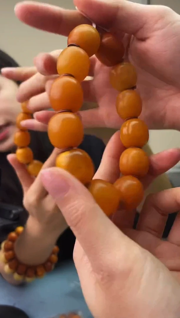 琥珀未镶嵌珠宝奇石T048 18假一罚十，多样性发一件