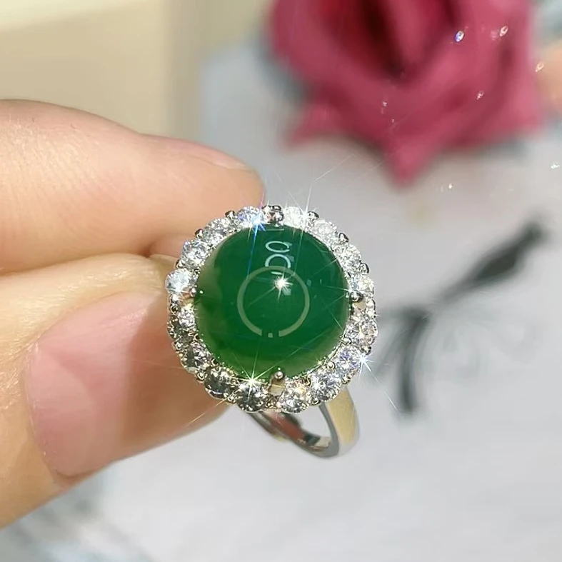 正品玛瑙玉髓戒指冰绿轻奢蛋面镶嵌华丽精品日常轻奢女款戒指F687